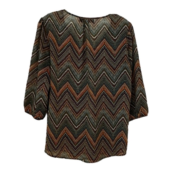 Living Doll Black and Brown Top with Chic Design - Picture 3 of 4